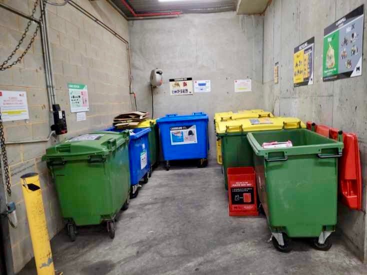 Rubbish bins